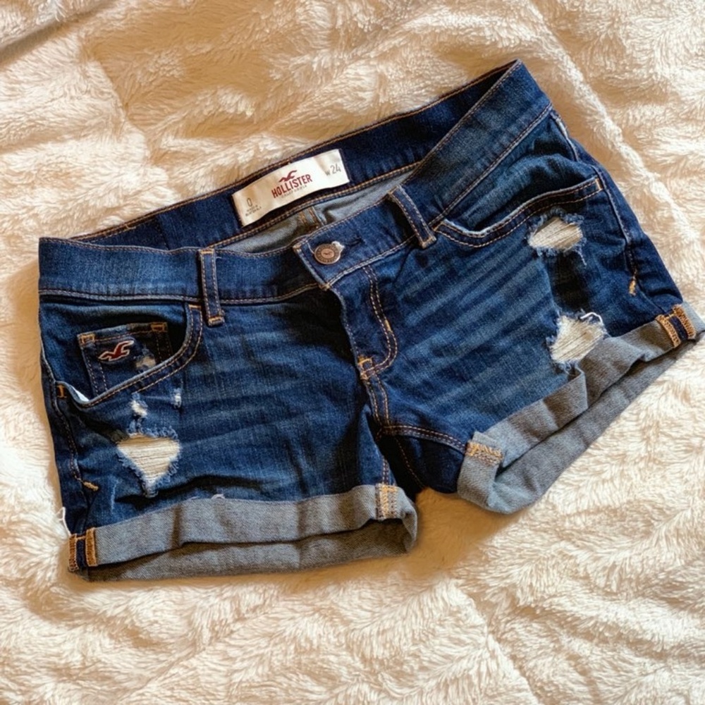 Hollister shorts size 0